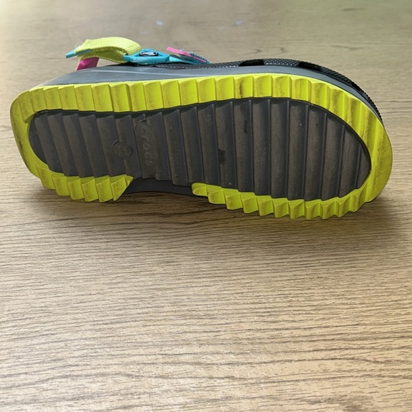 Crocs - Picture 4 of 7